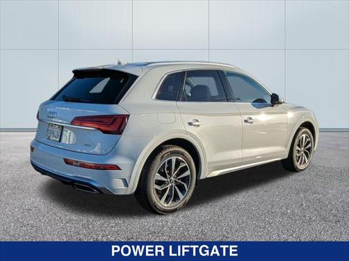2022 Audi Q5 45 S line Premium Plus