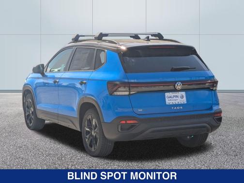2025 Volkswagen Taos SE Black