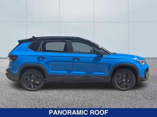 2025 Volkswagen Taos SE Black