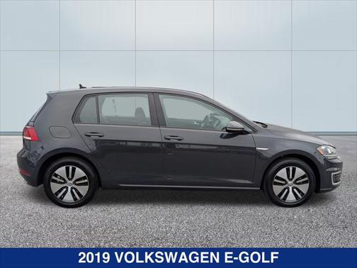 2019 Volkswagen e-Golf SE
