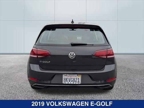 2019 Volkswagen e-Golf SE