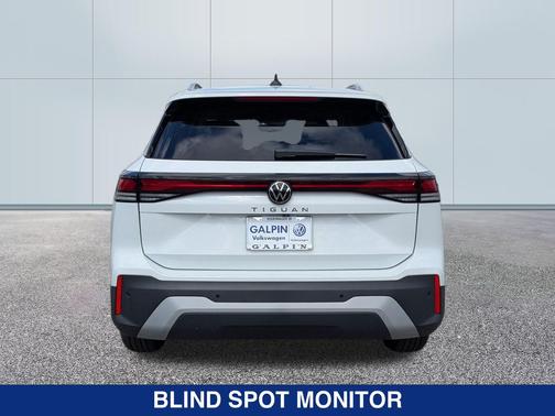 2025 Volkswagen Tiguan 2.0T S