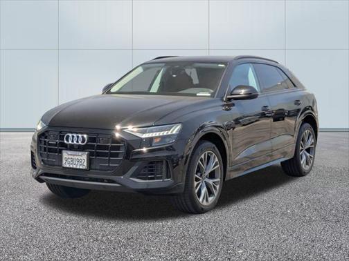 2023 Audi Q8 55 Premium