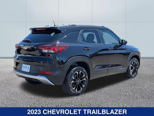 Mosaic Black Metallic 2023 Chevrolet Trailblazer LT
