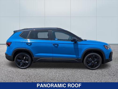 2025 Volkswagen Taos SE Black