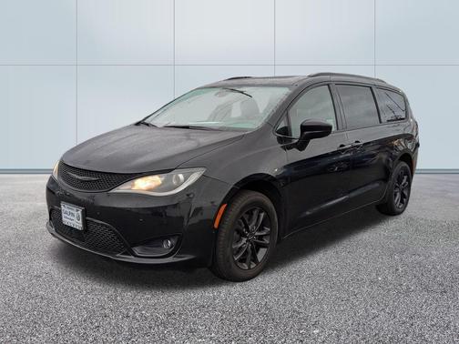 2020 Chrysler Pacifica L