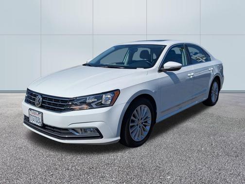 2016 Volkswagen Passat 1.8T SE w/Technology