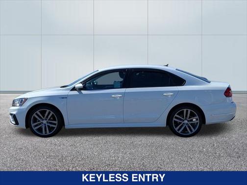 2018 Volkswagen Passat 2.0T R-Line