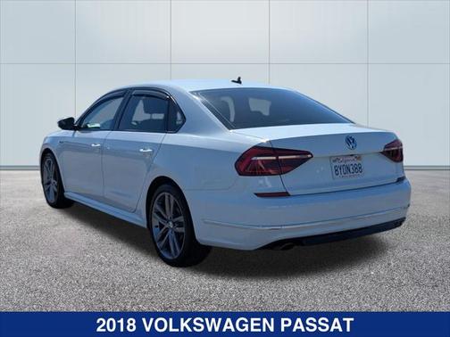 2018 Volkswagen Passat 2.0T R-Line