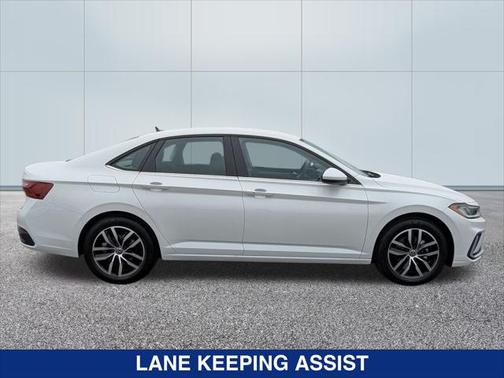 2025 Volkswagen Jetta 1.4T SE