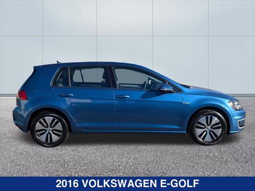 2016 Volkswagen e-Golf SE