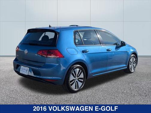 2016 Volkswagen e-Golf SE