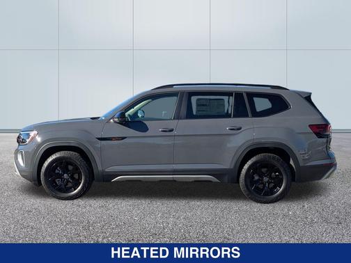 2025 Volkswagen Atlas Peak Edition w/Tech