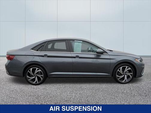 2025 Volkswagen Jetta 1.5T SEL