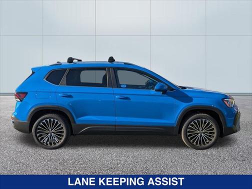 2025 Volkswagen Taos SE