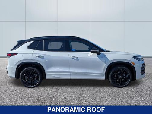 2025 Volkswagen Tiguan 2.0T SE R-Line Black