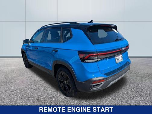 2025 Volkswagen Taos 1.5T SE Black