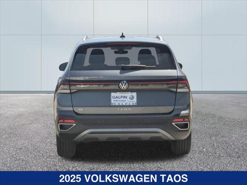 2025 Volkswagen Taos SE
