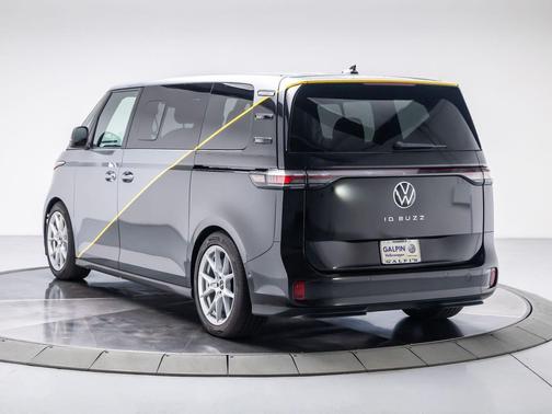 Metro Silver Metallic 2025 Volkswagen ID. Buzz Pro S