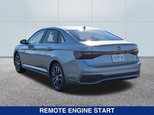 Pyrite Silver Metallic 2025 Volkswagen Jetta 1.4T SE