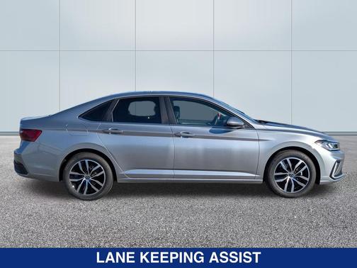 Pyrite Silver Metallic 2025 Volkswagen Jetta 1.4T SE