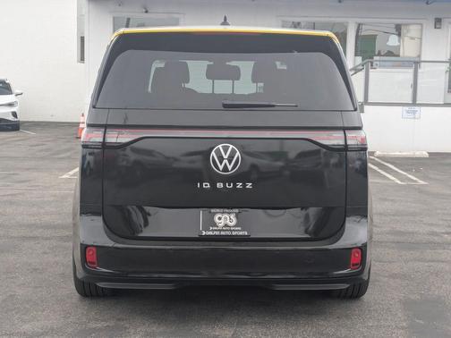 2025 Volkswagen ID. Buzz Pro S