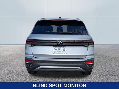 2025 Volkswagen Taos SE