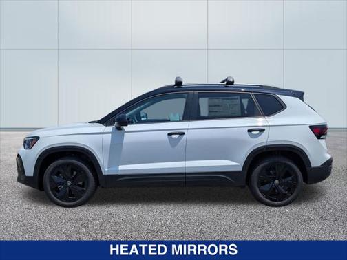 2025 Volkswagen Taos SE Black