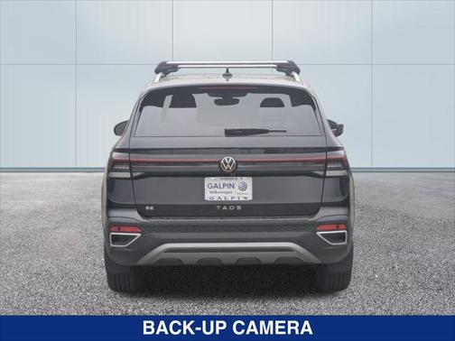 2025 Volkswagen Taos SE