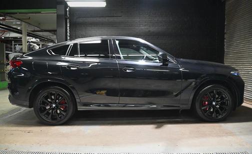 2024 BMW X6 xDrive40i