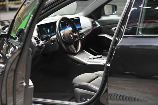 2024 BMW 330 330i Sedan 4D