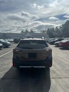 Brilliant Bronze Metallic 2022 Subaru Outback Limited