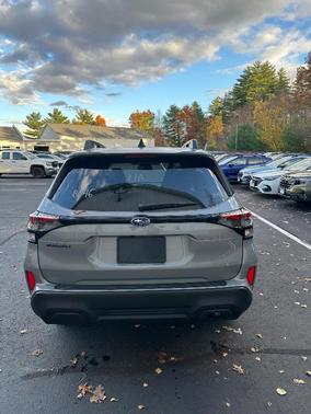 2025 Subaru Forester Premium