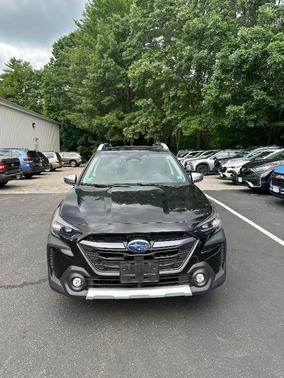 Crystal Black Silica 2024 Subaru Outback Touring XT