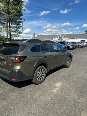 2025 Subaru Outback Premium