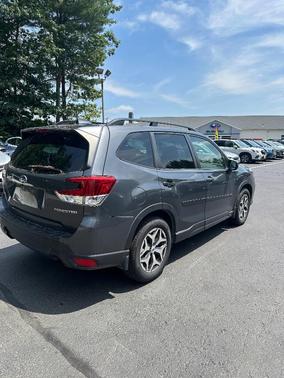 2020 Subaru Forester Premium