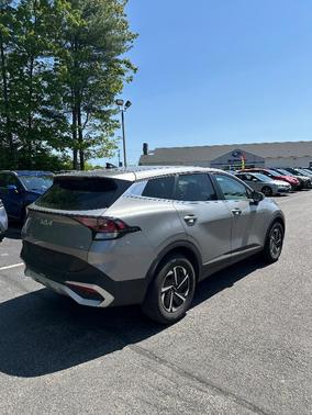 2023 Kia Sportage Hybrid LX