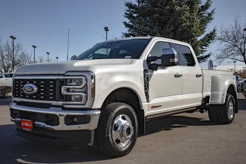 2025 Ford F-350 Lariat Super Duty