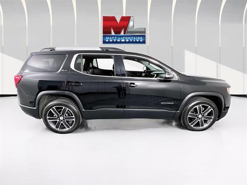 2023 GMC Acadia AWD SLT