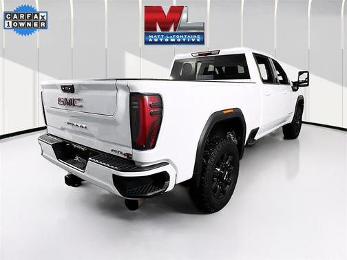 2024 GMC Sierra 2500 AT4