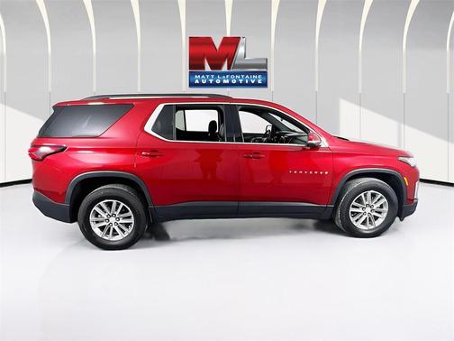 2023 Chevrolet Traverse LT Leather