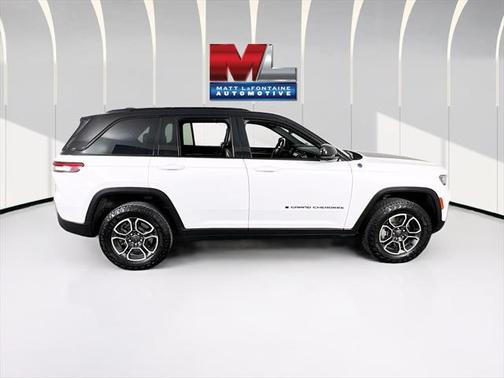 2022 Jeep Grand Cherokee 4xe Trailhawk