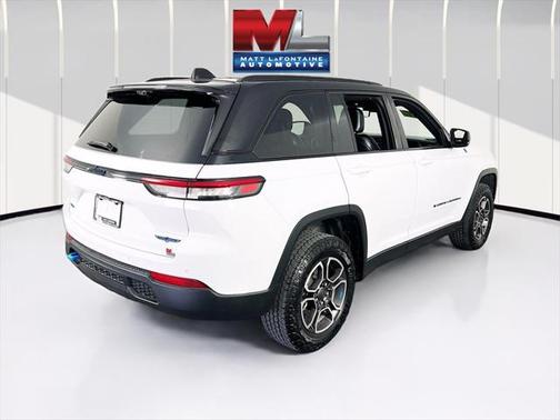 2022 Jeep Grand Cherokee 4xe Trailhawk