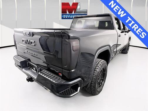 2022 GMC Sierra 1500 AT4
