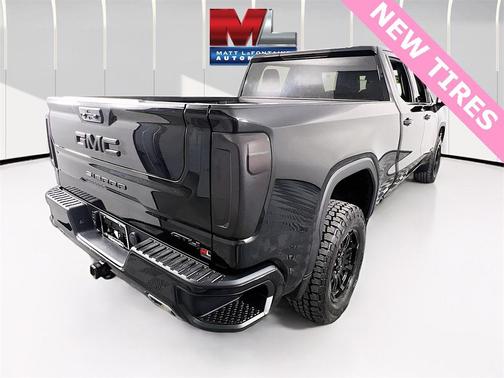 2022 GMC Sierra 1500 AT4