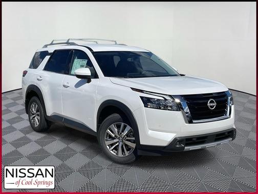 2025 Nissan Pathfinder SL 4WD