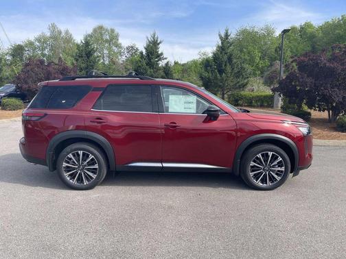 Scarlet 2026 Nissan Pathfinder Platinum