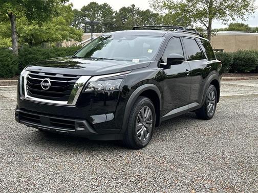 2024 Nissan Pathfinder SV FWD
