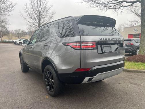 2020 Land Rover Discovery Landmark Edition