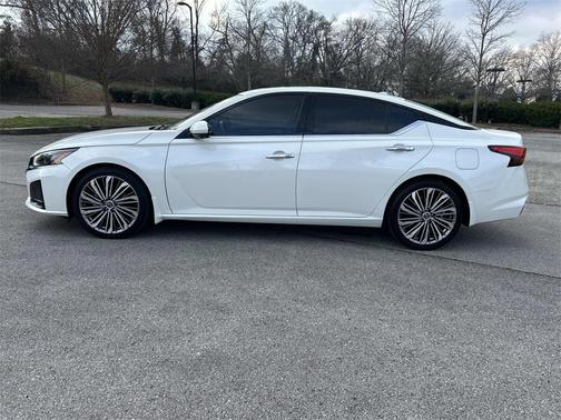 2023 Nissan Altima 2.5 SL